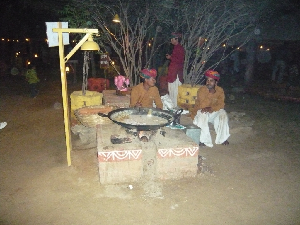 Day 7 - You Must Visit Chokhi Dhani : Jaipur, India (Mar'11) 15