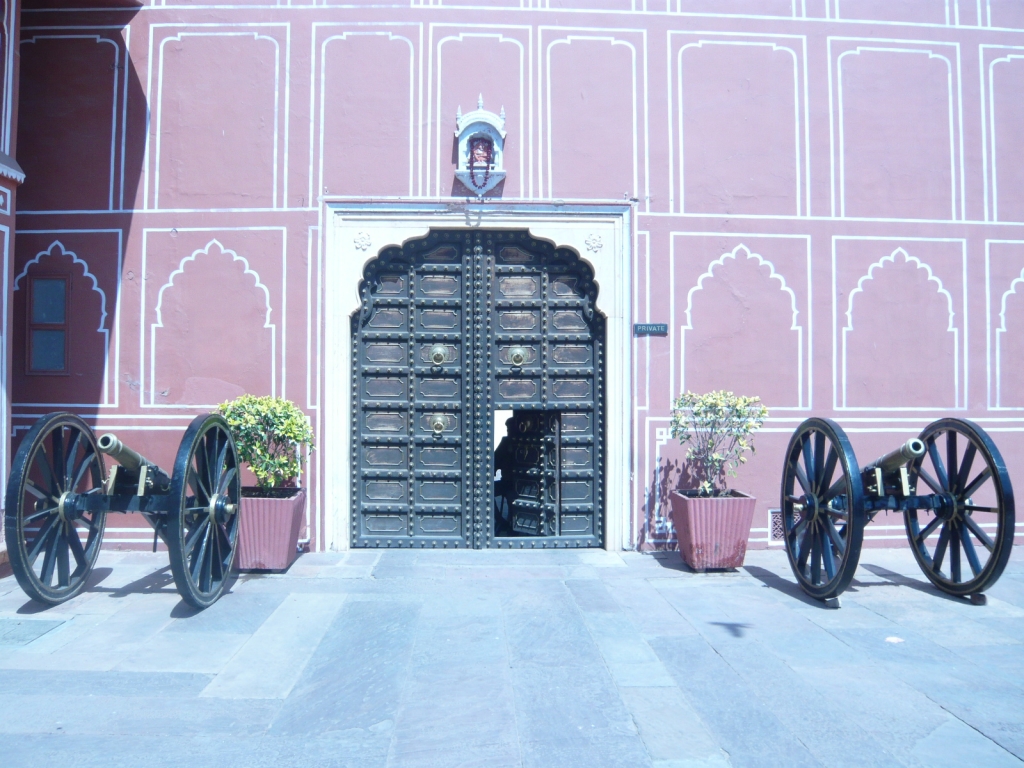 Day 6 - Walking Around City Palace : Jaipur, India (Mar'11) 13