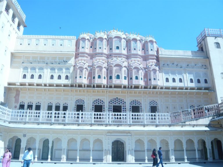 Day 5 – My Favorite Destination Hawa Mahal : Jaipur, India (Mar’11)