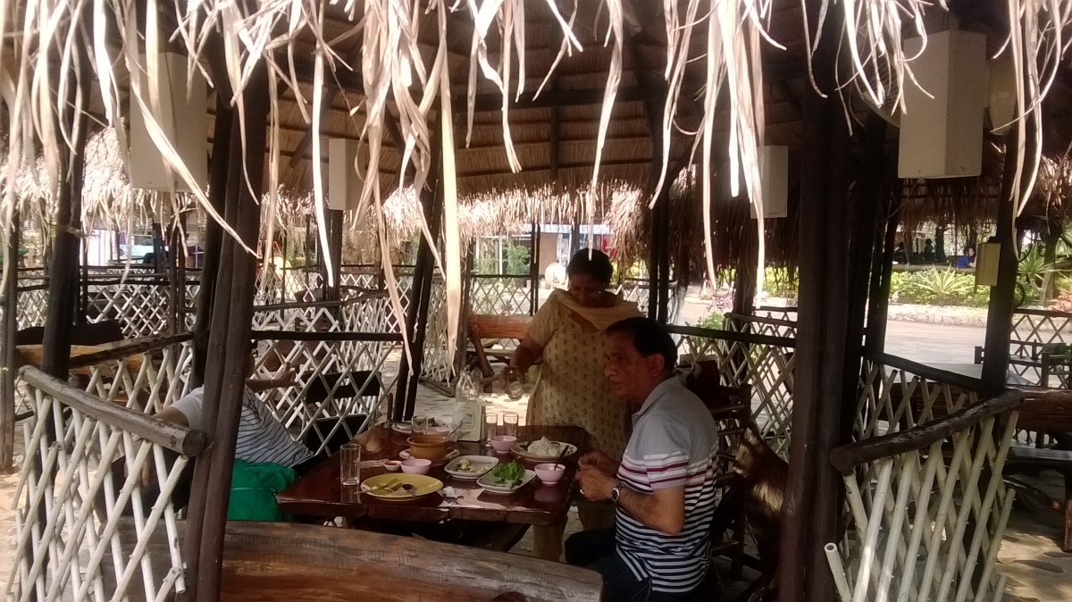 Day 5 - Visited Damnoen Saduak Floating Market With Family : Kanchanaburi, Thailand (Mar'14) 21