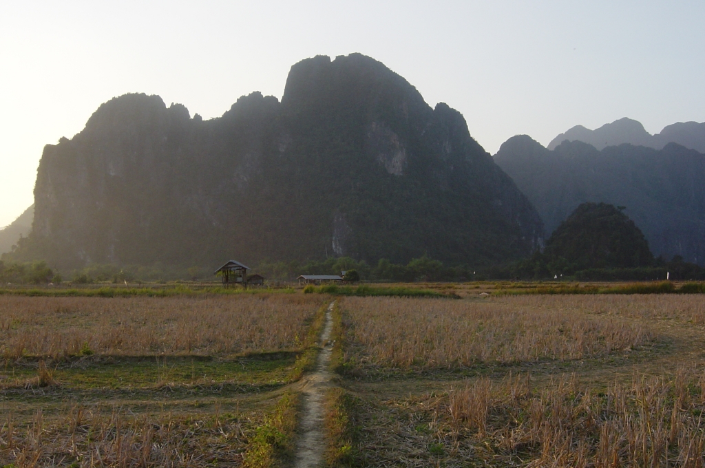 Day 1 - I fall in Love With Vang Vieng : Laos (Dec'04) 21