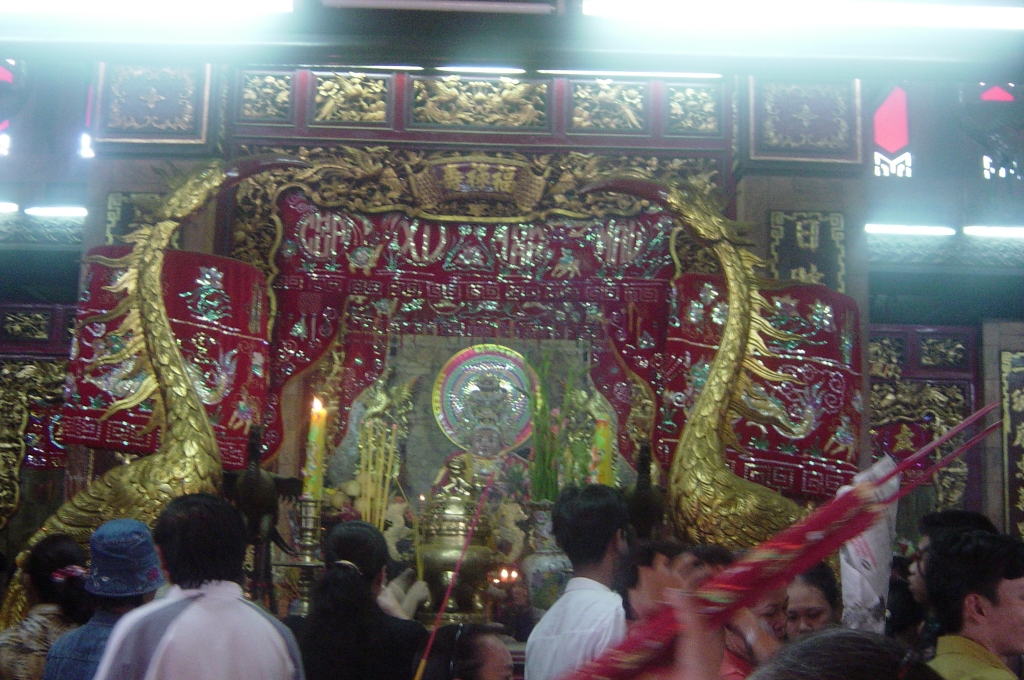 Day Trip To Am Chua Temple : Vietnam (Jul'04) 3