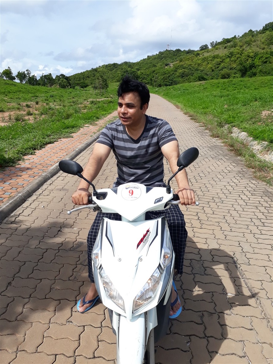 Exploring Koh Larn Island by Motorbike : Pattaya, Thailand (Sep’17) 2