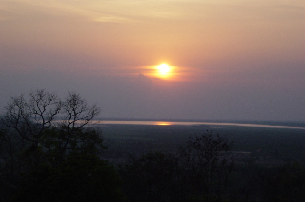 My Angkor Wat Temple Memories : Cambodia (Apr'04) 25