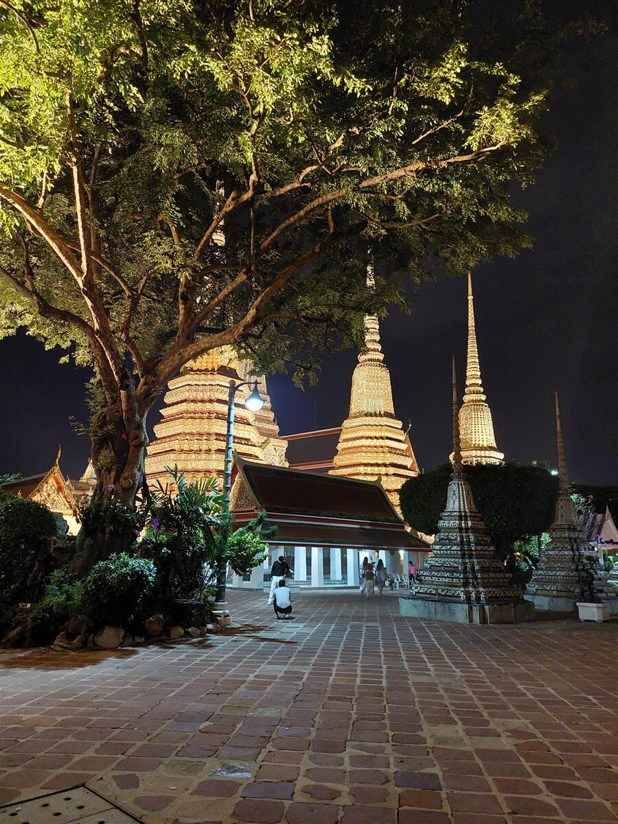 Pay Respect At Wat Pho Temple : Bangkok, Thailand (Nov'21) 5