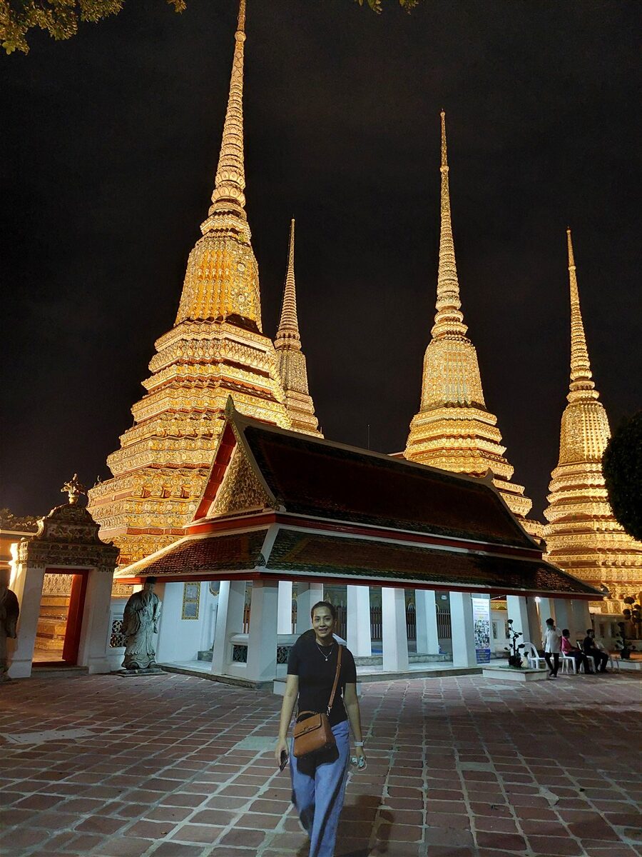 Pay Respect At Wat Pho Temple : Bangkok, Thailand (Nov'21) 2