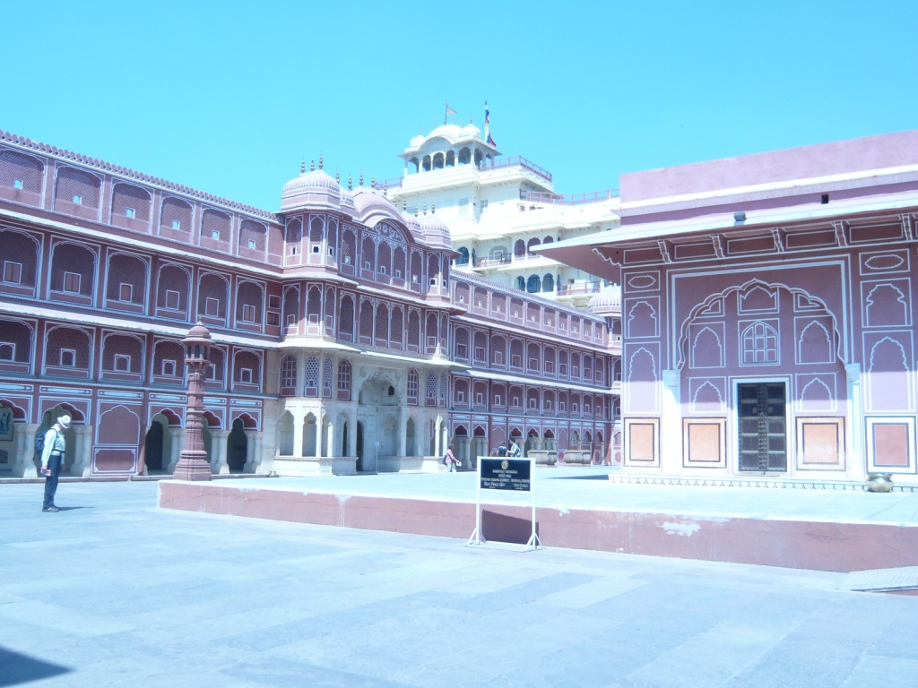 Exploring City Palace : Jaipur, India (Mar'11) 9