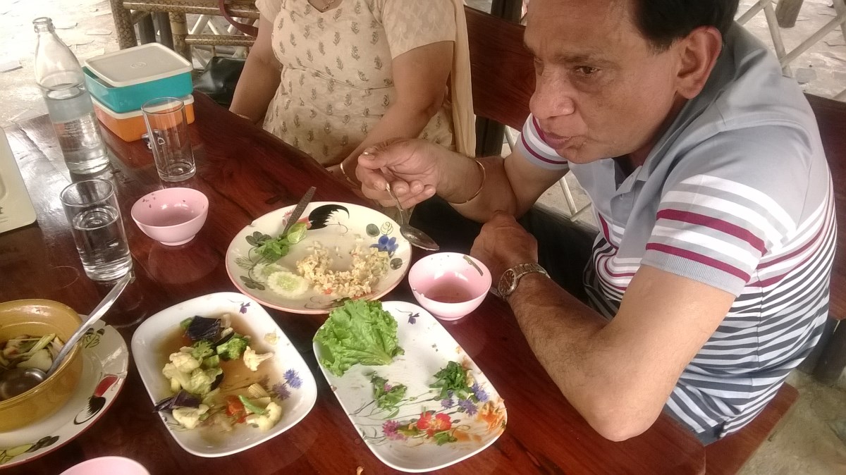 Day 5 - Visited Damnoen Saduak Floating Market With Family : Kanchanaburi, Thailand (Mar'14) 19