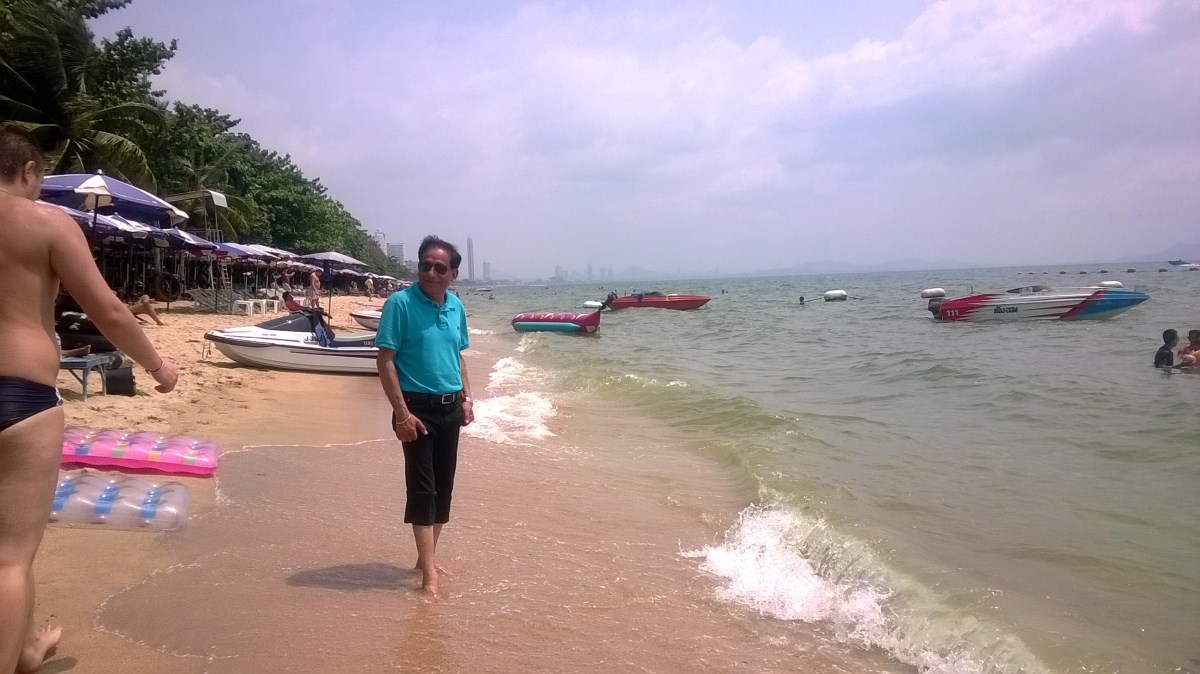 Exploring Jomtien Beach : Pattaya, Thailand (Mar'14) 12