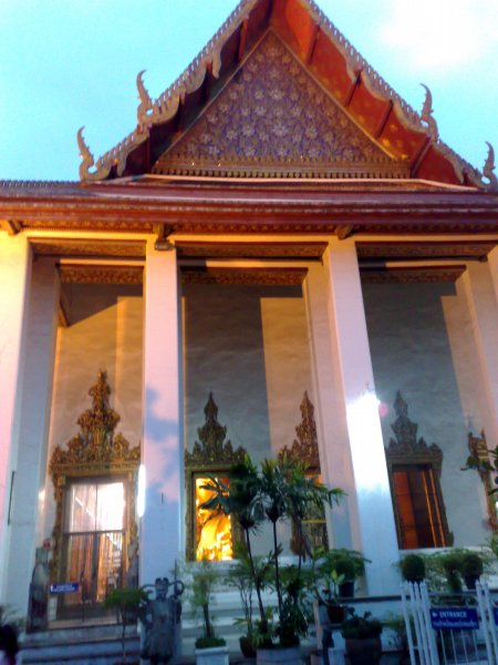 Exploring Wat Pho Temple : Bangkok, Thailand (Jan'09) 3