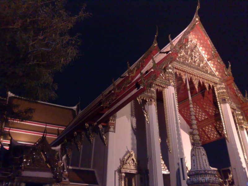 Pay Respect At Wat Pho Temple : Bangkok, Thailand (Jan'09) 12