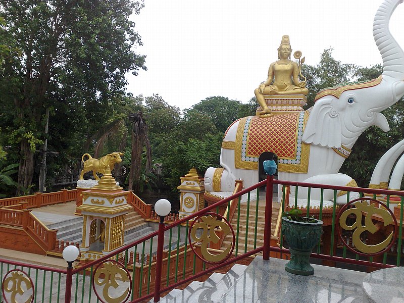 shiva temple in bangkok