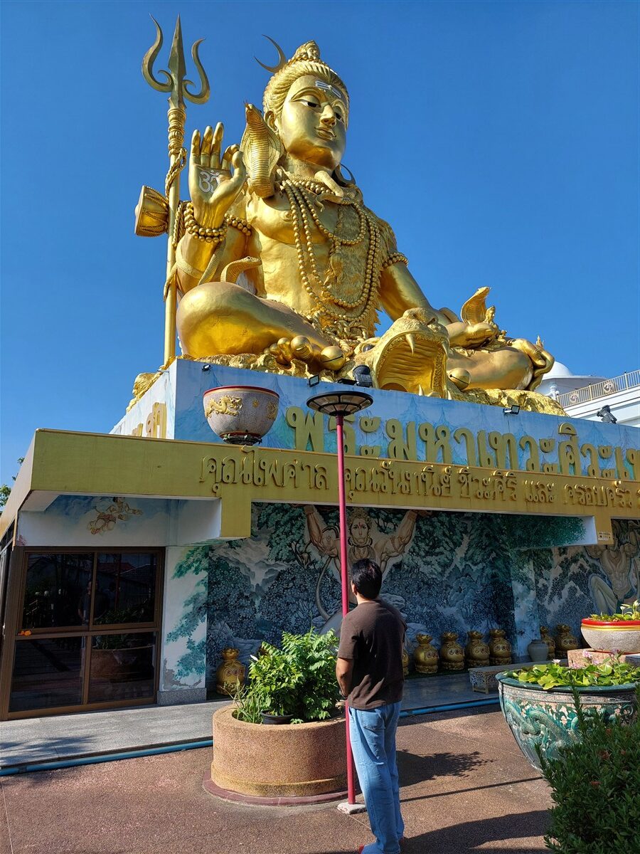 Paying Respect At Shiva Temple (Ramintra Soi 71) : Bangkok (Jan'26) 7
