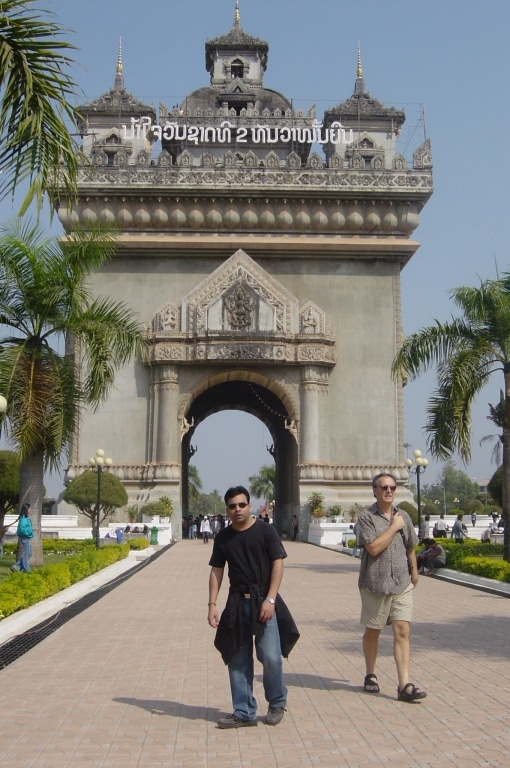 Day 3 - Walking Around Vientiane : Laos (Jan'05) 1