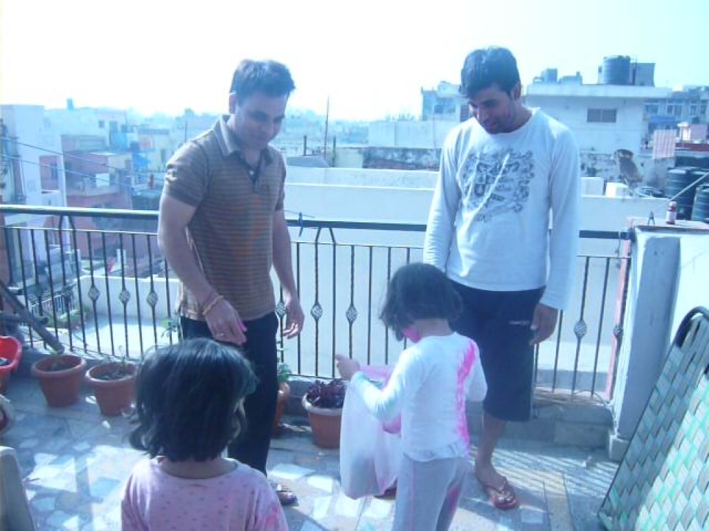 Day 8 - Enjoying Holi Festival With Family : Delhi, India (Mar'11) 3