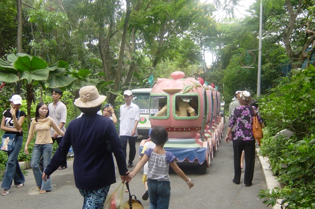 My First Trip To Ho Chi Minh City (Saigon) : Vietnam (Jul'04) 28