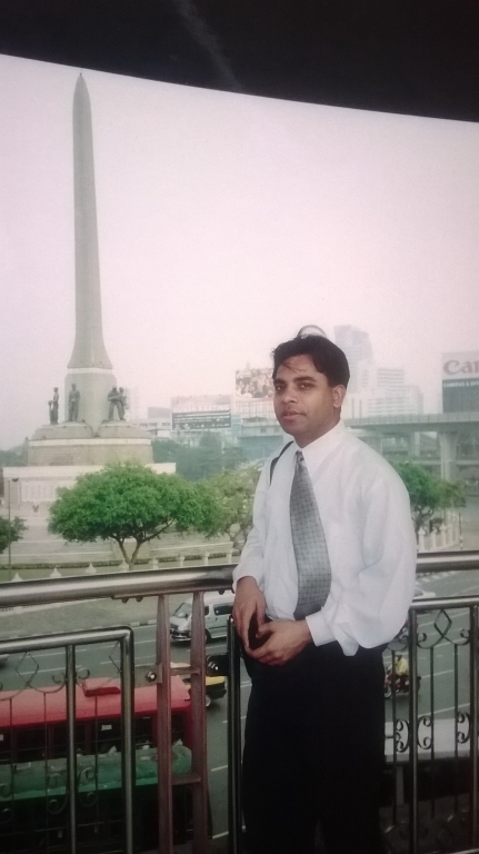 Chapter 13 - My Rebirth in Bangkok, Thailand (7th Feb 2003) 4 Bangkok in 2003 Near Victory Monument