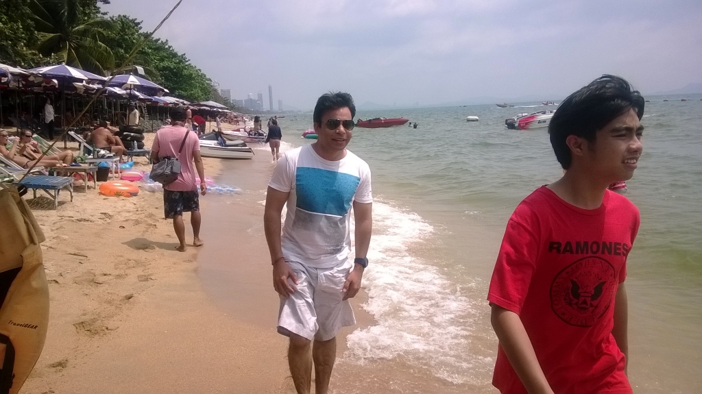 Exploring Jomtien Beach : Pattaya, Thailand (Mar'14) 3