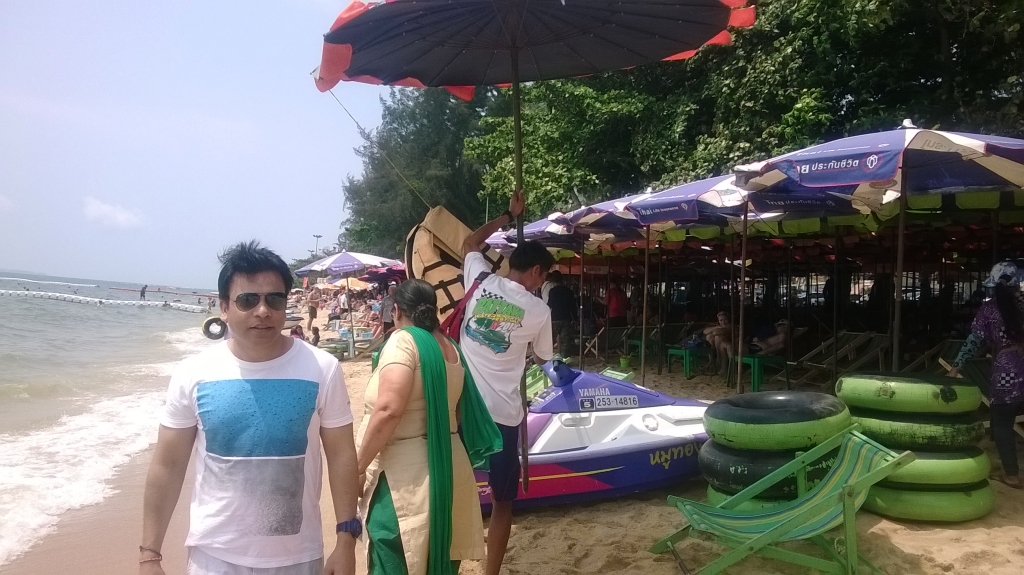 Exploring Jomtien Beach : Pattaya, Thailand (Mar'14) 14