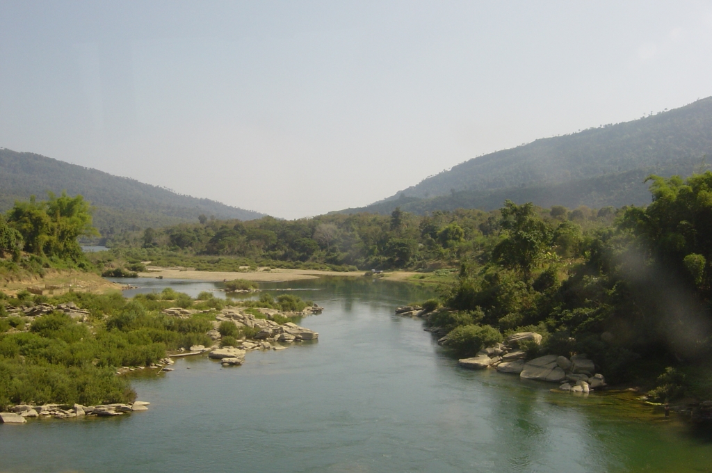 Day 1 - I fall in Love With Vang Vieng : Laos (Dec'04) 10