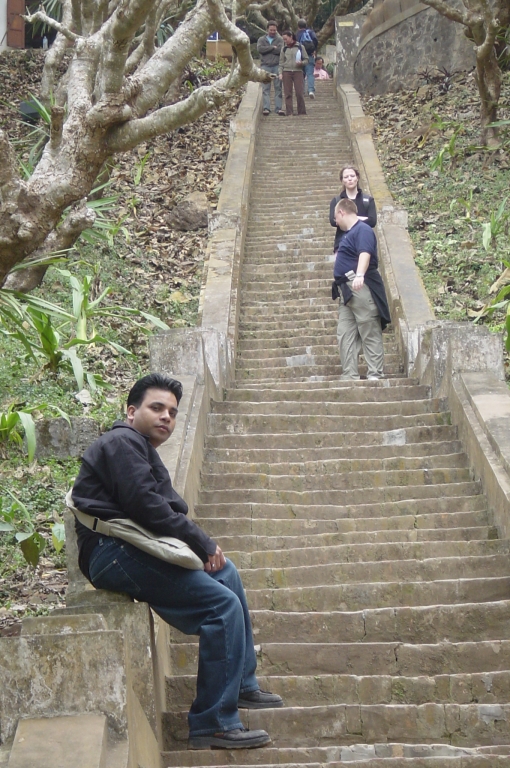 Day 2 - Celebrated New Year in Luang Prabang : Laos (Dec'04) 2