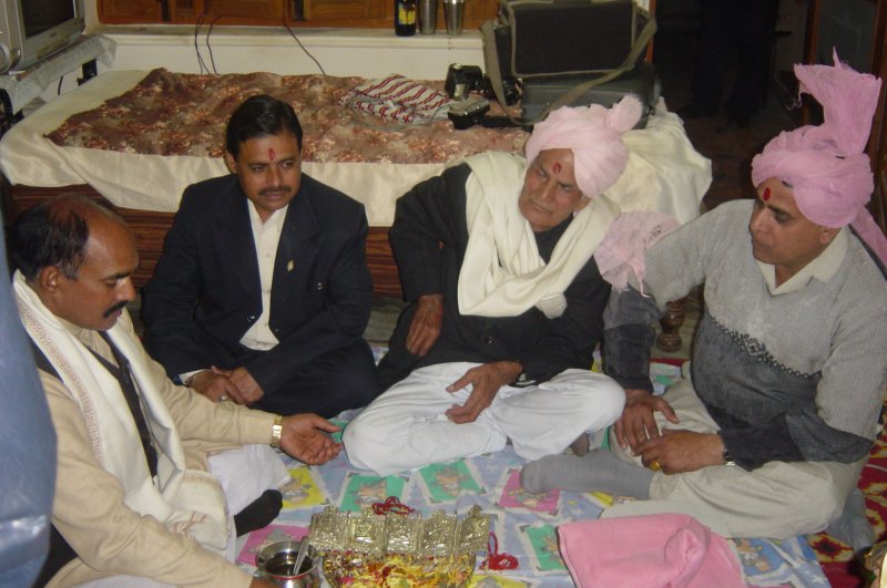 Exploring Delhi (Brother Marriage) : India (Dec'05) 34