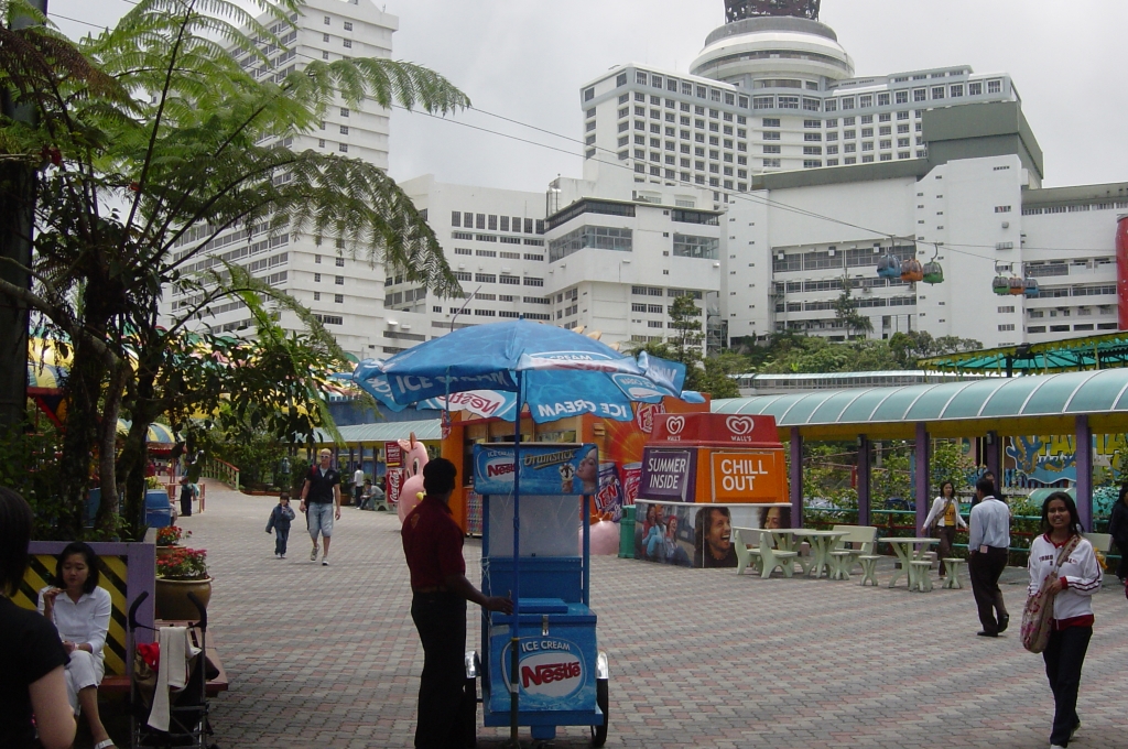 Day 3 - Day Trip To Genting Highland : Malaysia (Dec'05) 7