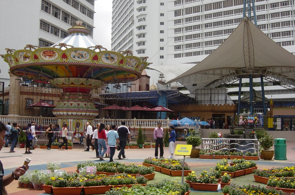 Day 3 - Day Trip To Genting Highland : Malaysia (Dec'05) 6