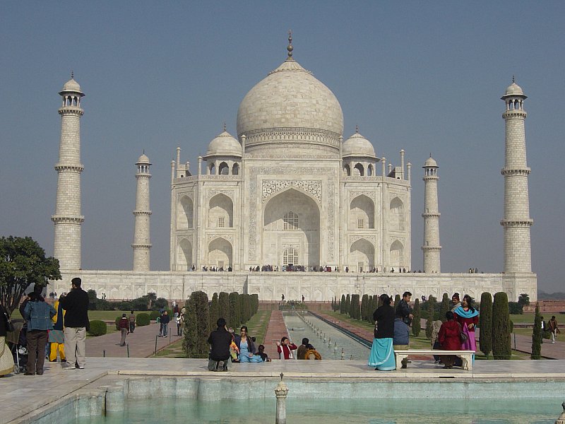 Exploring Taj Mahal : Agra, India (Dec'06) 7