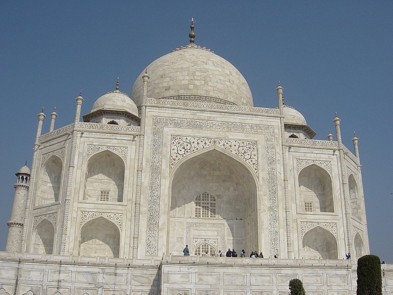 Exploring Taj Mahal : Agra, India (Dec'06) 10