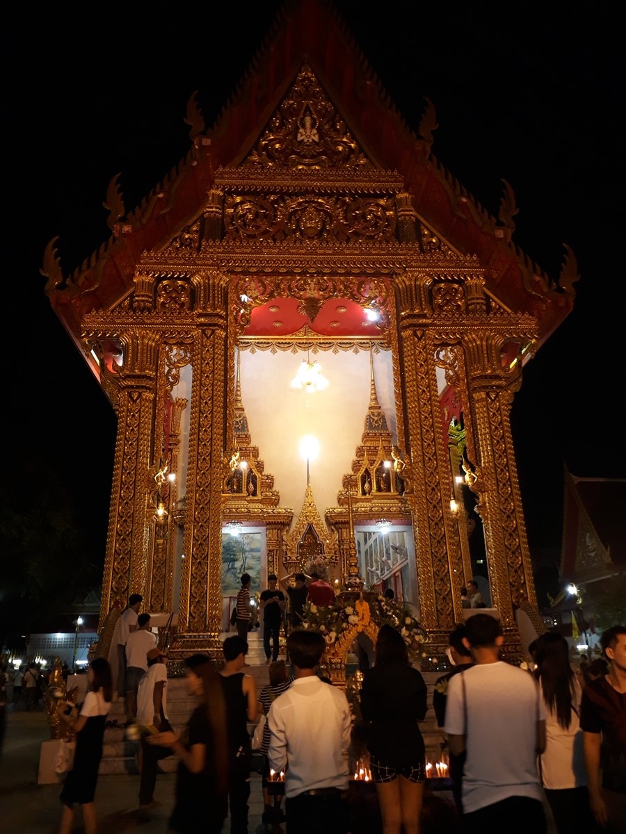 Exploring Wat Thepleela Temple, Bangkok : Thailand (May'17) 6