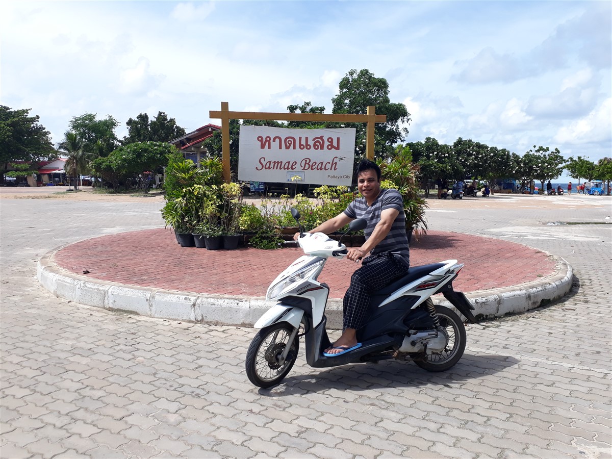 Exploring Koh Larn Island by Motorbike : Pattaya, Thailand (Sep’17) 8