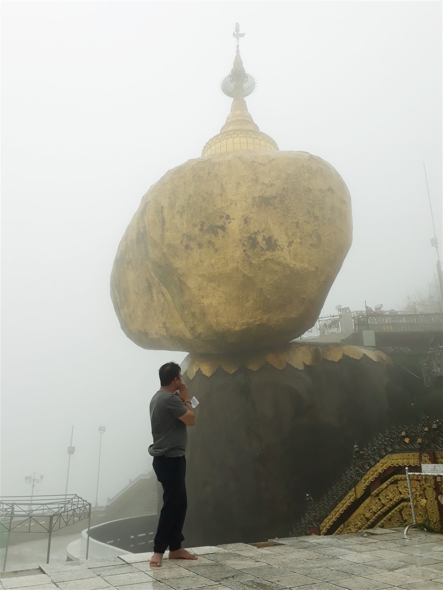 Exploring Golden Rock Pagoda : Myanmar (Aug'18) 4