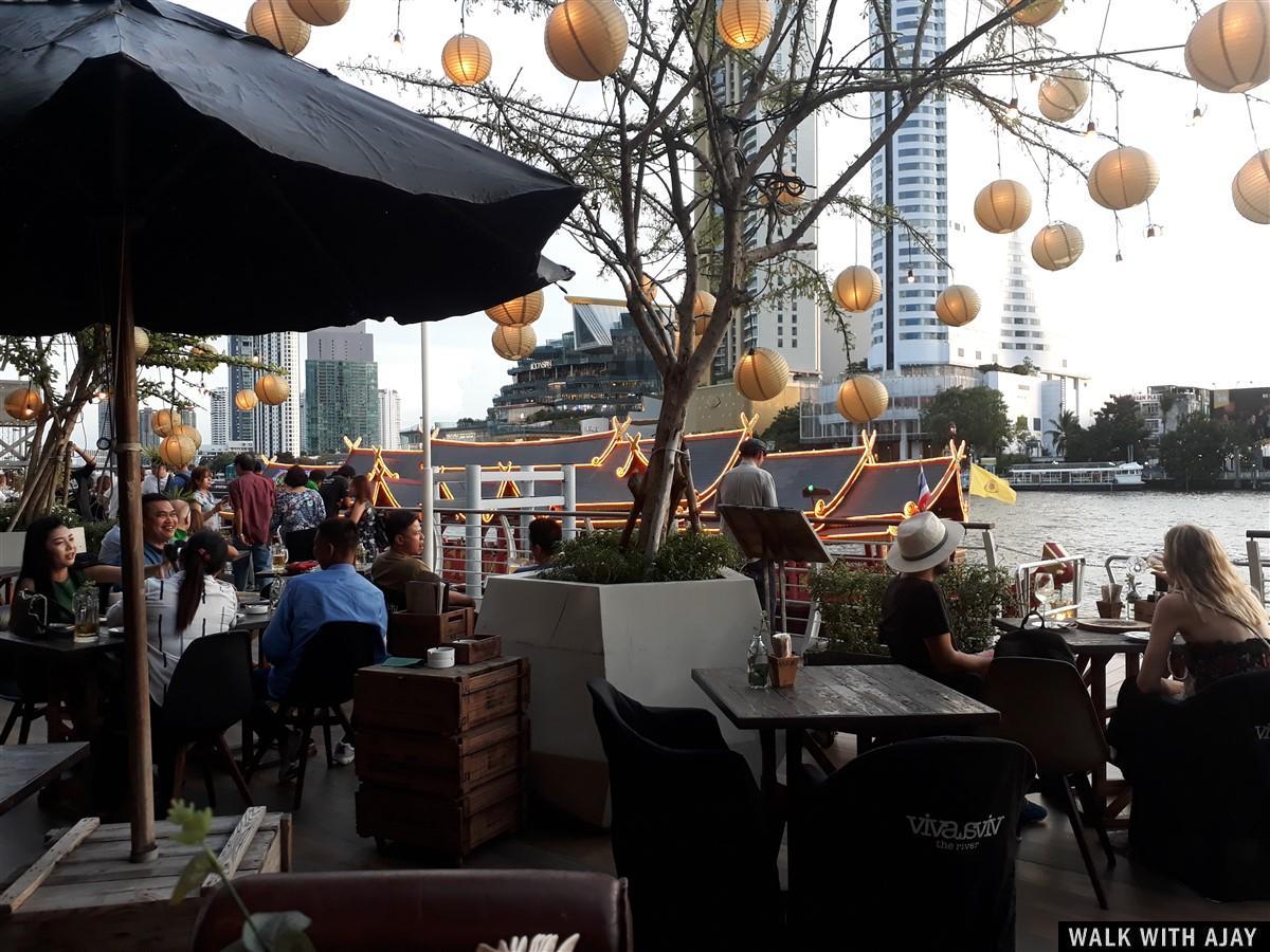 Sitting area at River City Bangkok