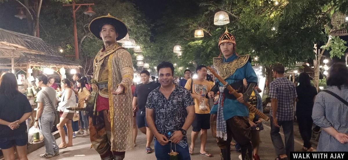 Day 2 - Walking & Exploring In Ayutthaya Night Market : Thailand (Oct'19) 3