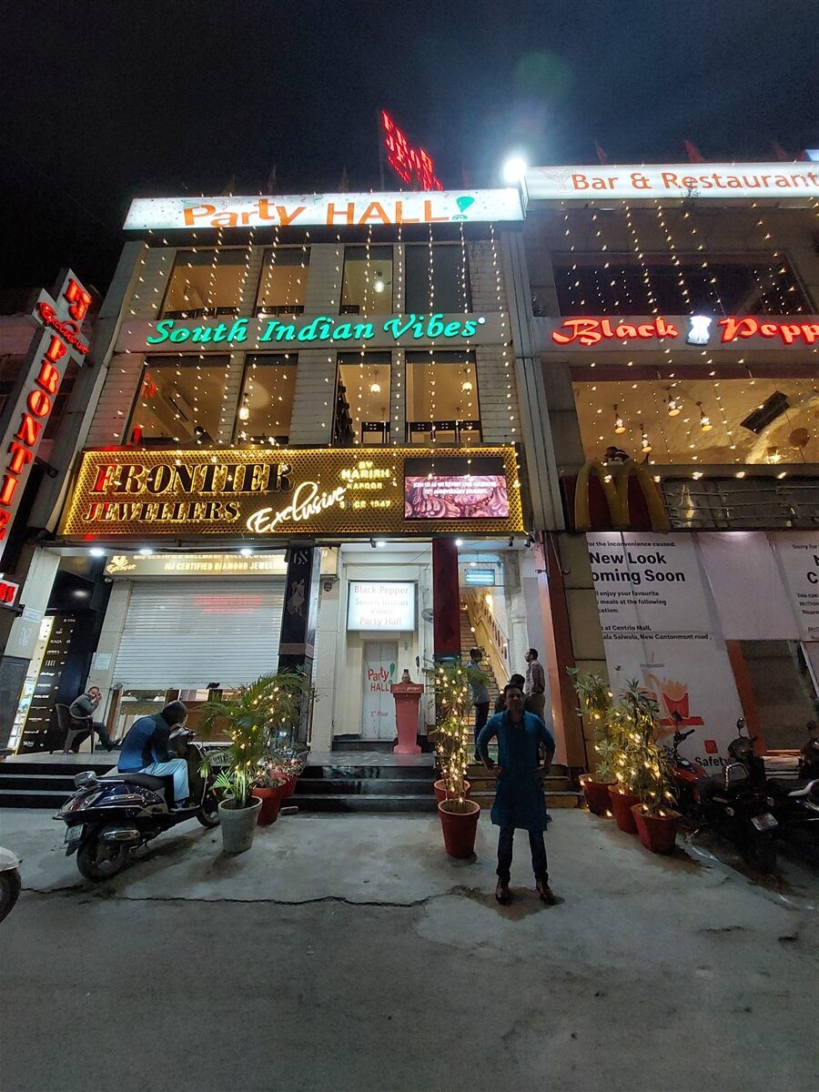 Celebrating My Birthday Dinner Party In Dehradun : India (Nov’22) – Day 15 8