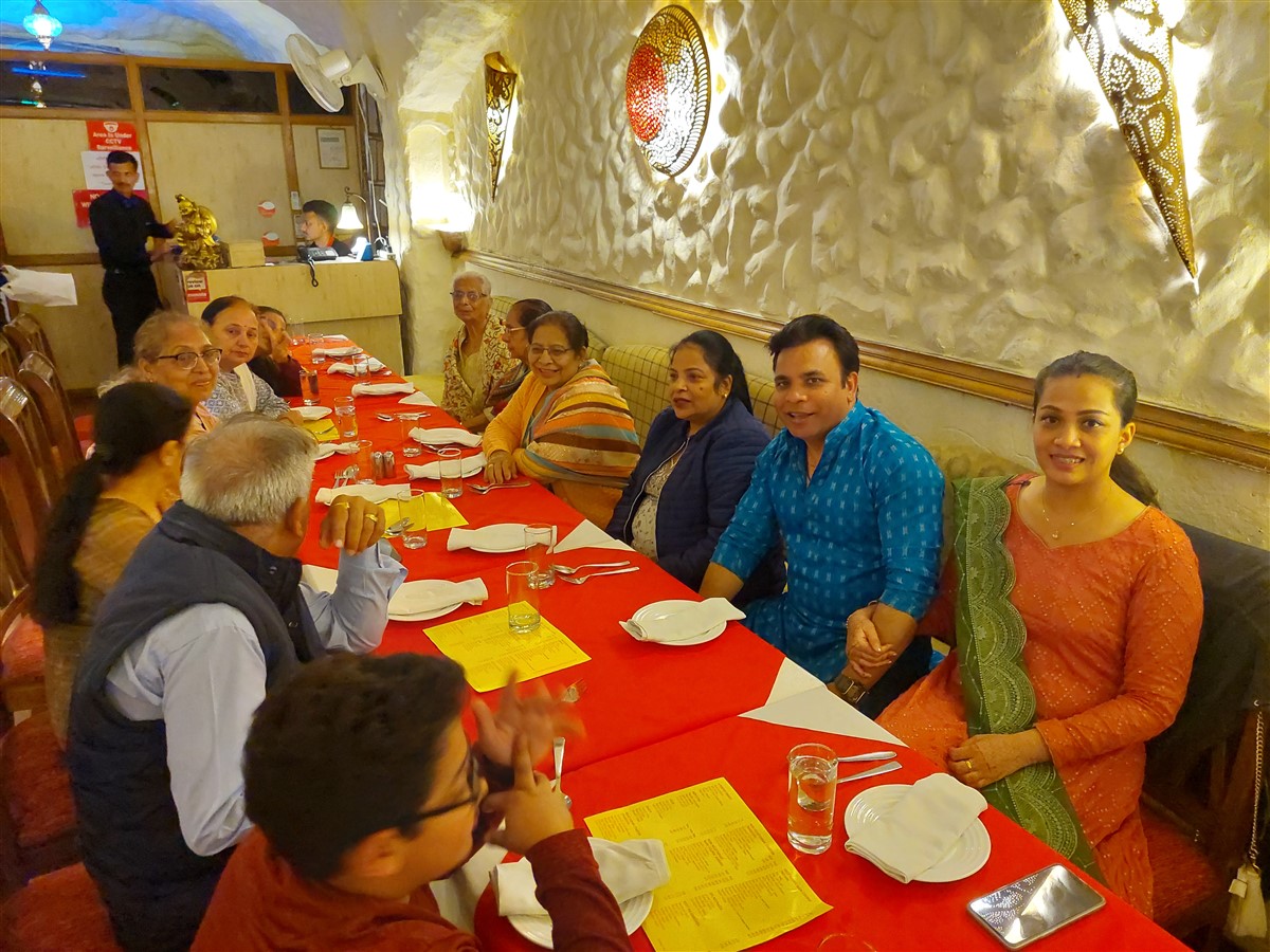 Celebrating My Birthday Dinner Party In Dehradun : India (Nov’22) – Day 15 3