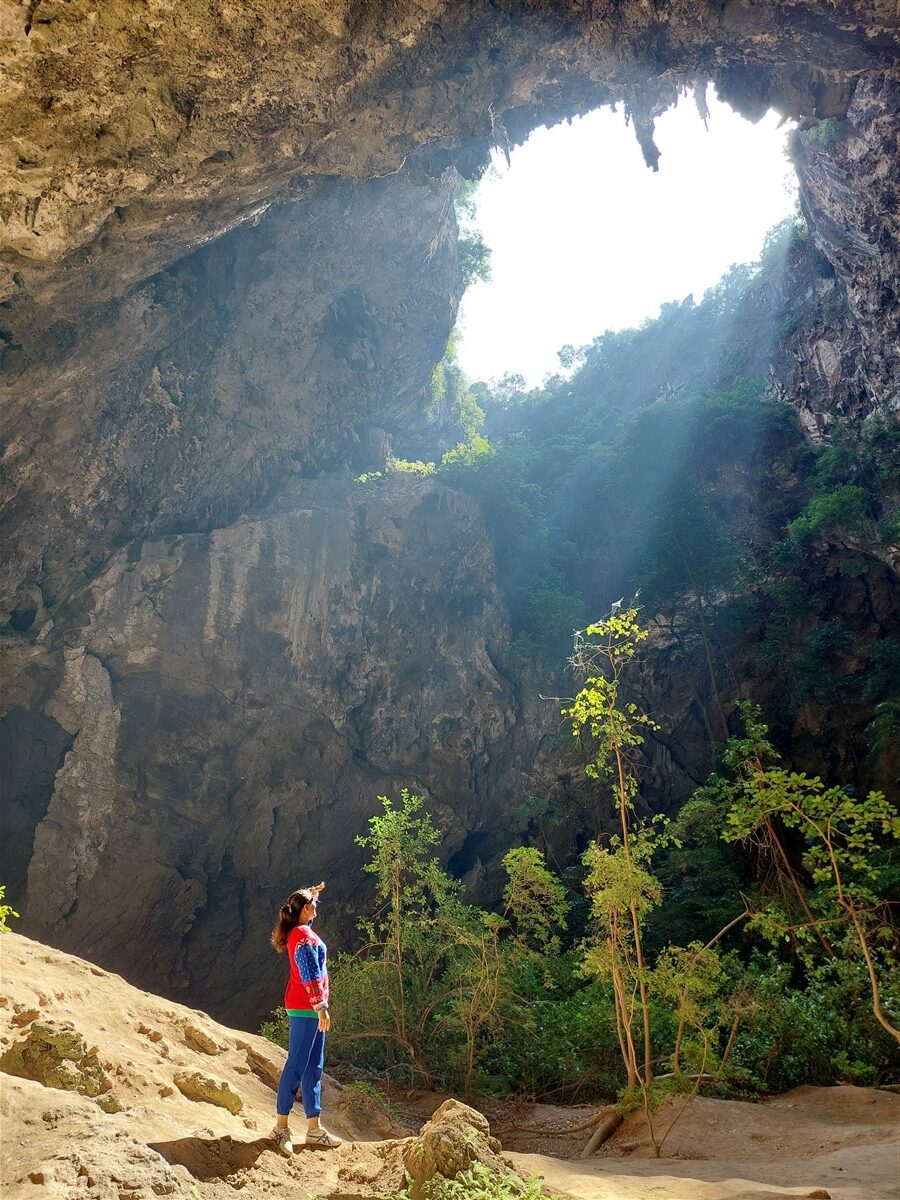 Day 2 - We Completed Hike To Phraya Nakhon Cave : Sam Roi Yot, Thailand (Dec'22) 24