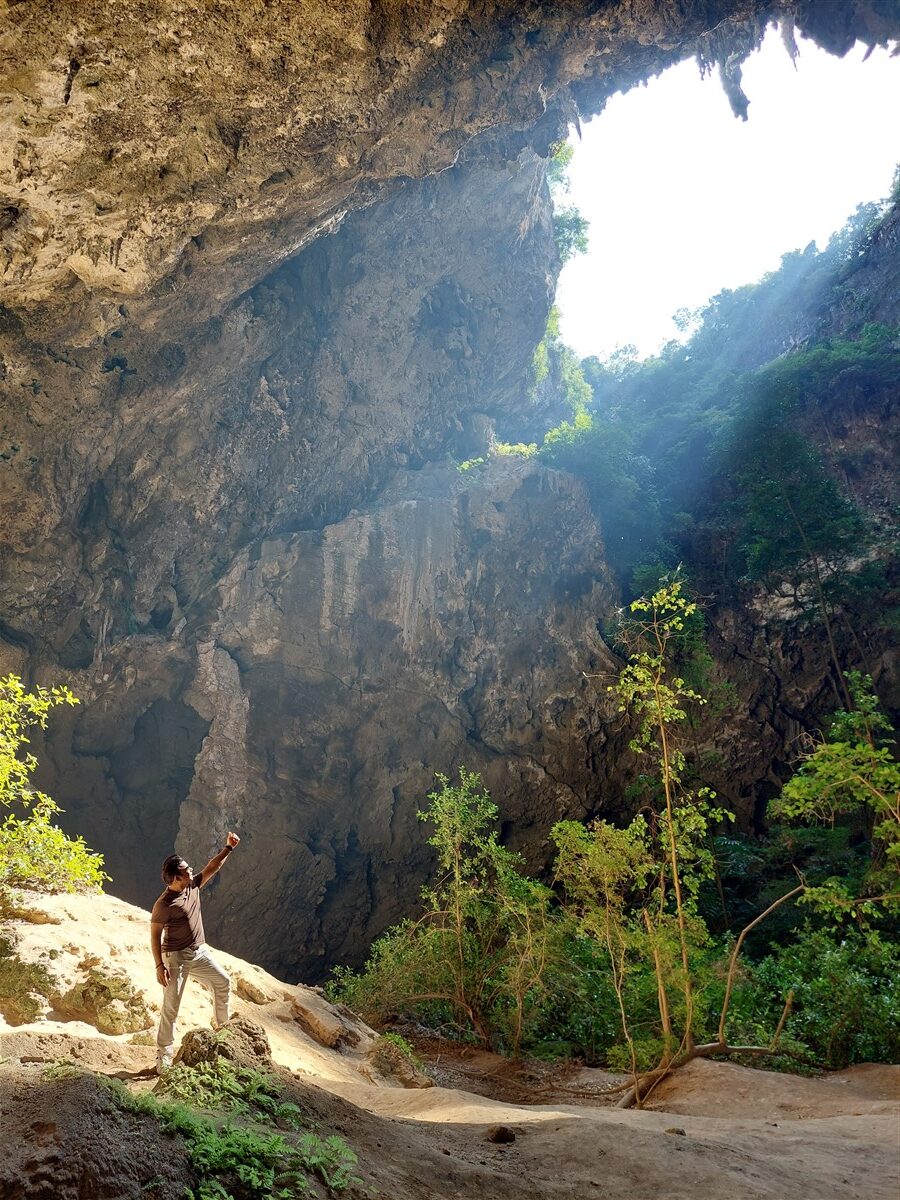 Day 2 - We Completed Hike To Phraya Nakhon Cave : Sam Roi Yot, Thailand (Dec'22) 25
