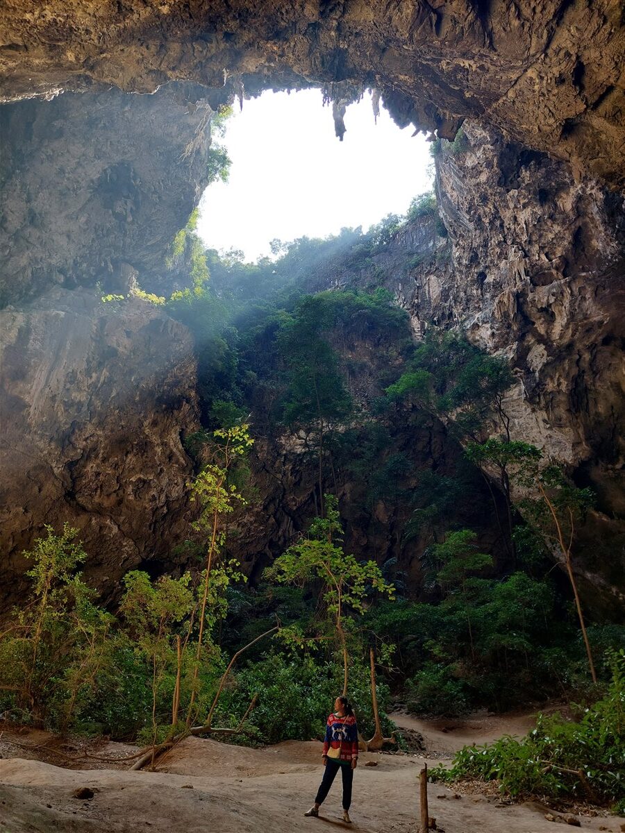 Day 2 - We Completed Hike To Phraya Nakhon Cave : Sam Roi Yot, Thailand (Dec'22) 26