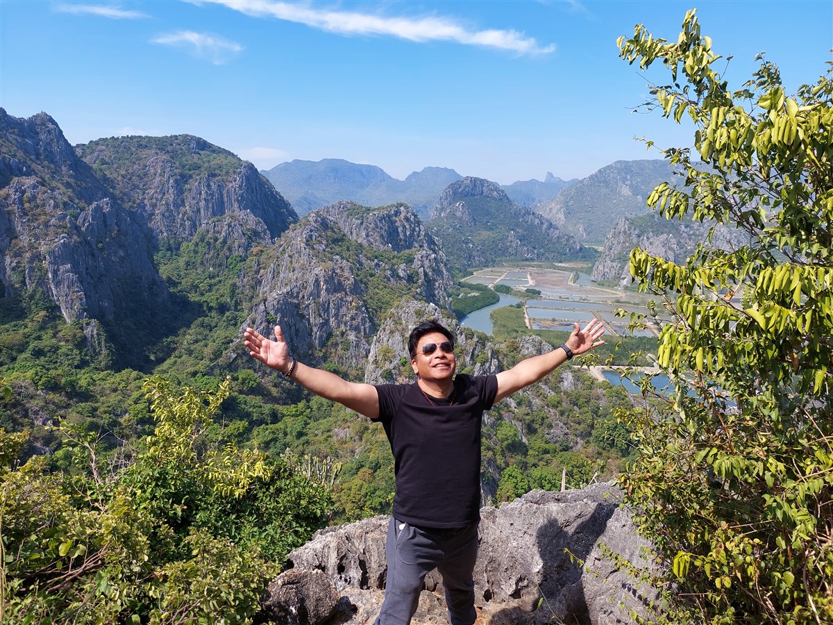 Day 3 - We Completed Hike To Khao Daeng View Point : Sam Roi Yot, Thailand (Jan'23) 15
