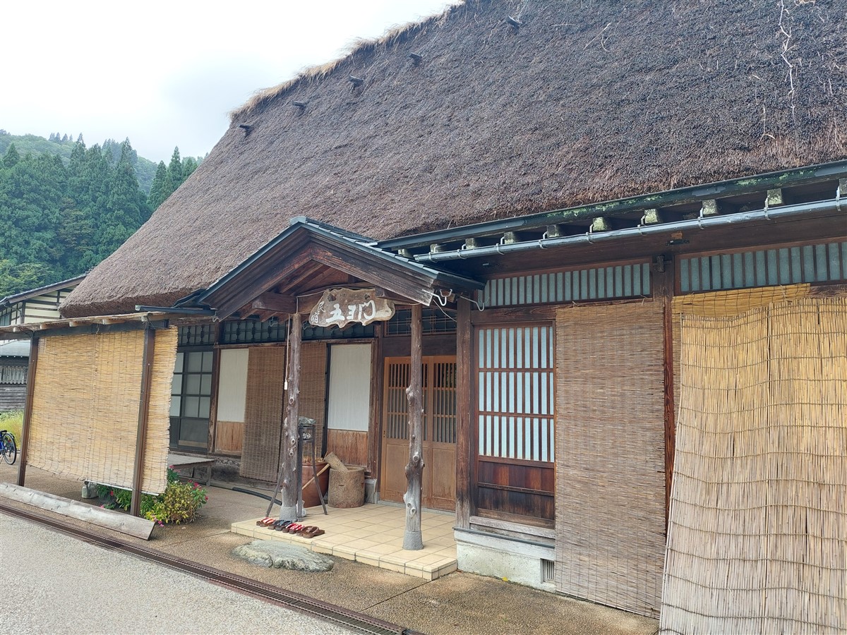 Day 4 - One Day Shirakawago & Gokayama Ainokura Tour from Takayama : Japan (Oct25) 19