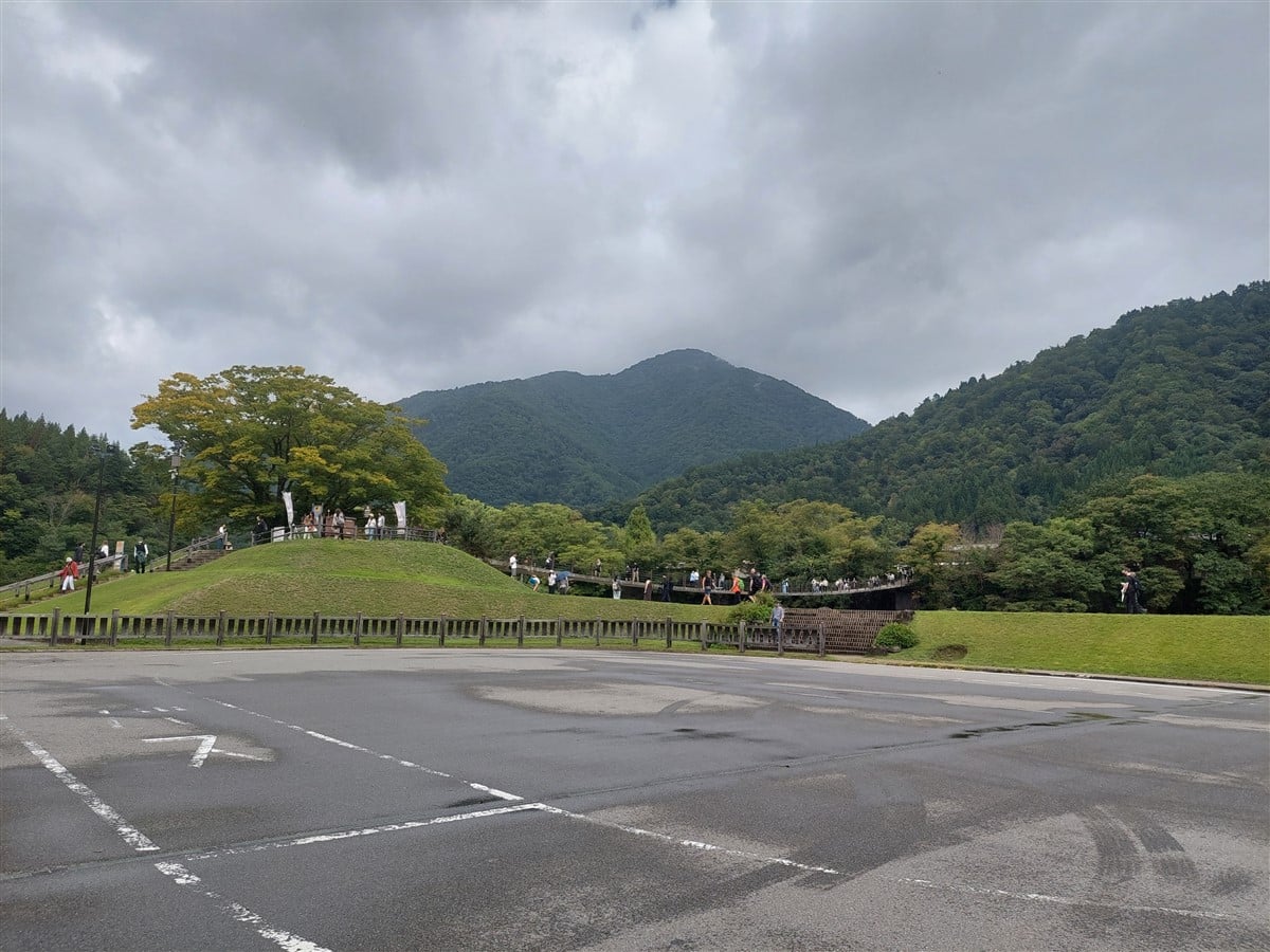 Day 4 - One Day Shirakawago & Gokayama Ainokura Tour from Takayama : Japan (Oct25) 27