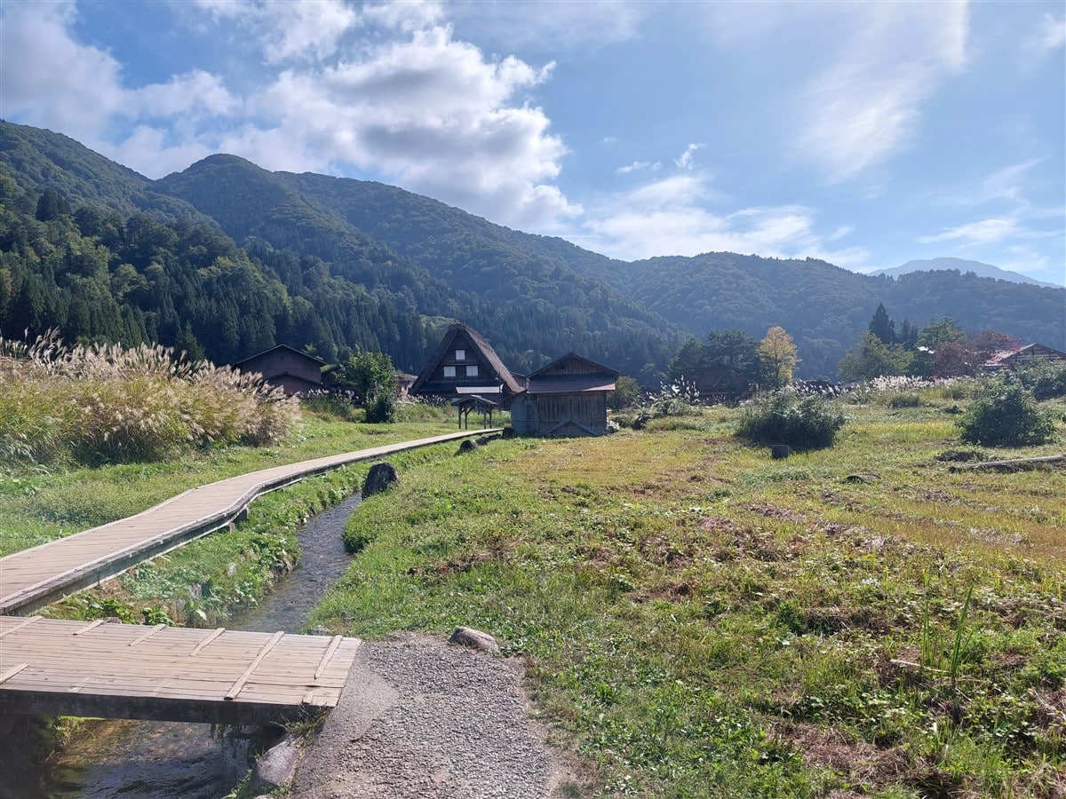 Day 4 - One Day Shirakawago & Gokayama Ainokura Tour from Takayama : Japan (Oct25) 32