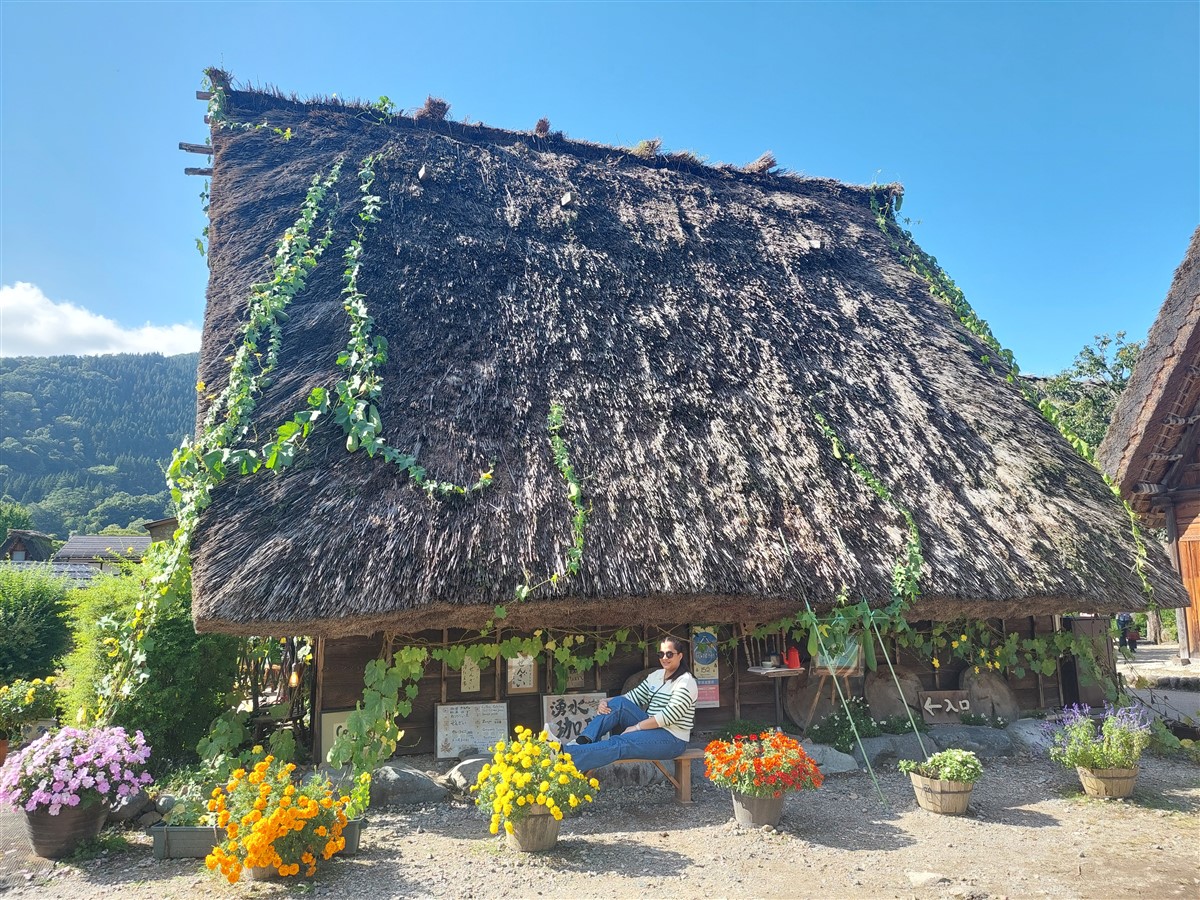 Day 4 - One Day Shirakawago & Gokayama Ainokura Tour from Takayama : Japan (Oct25) 37