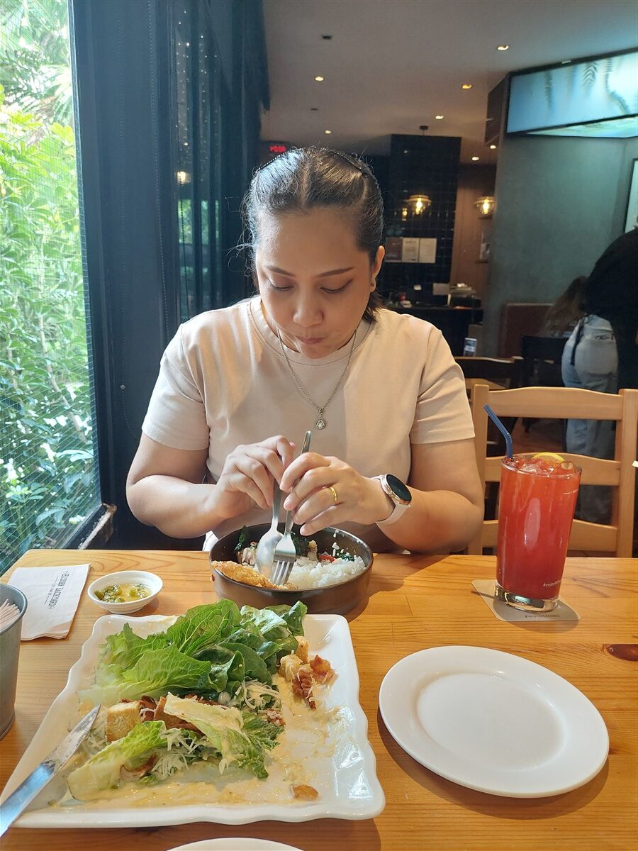Lunch at Hidden Backyard Cafe & Hangout : Nonthaburi, Bangkok 3