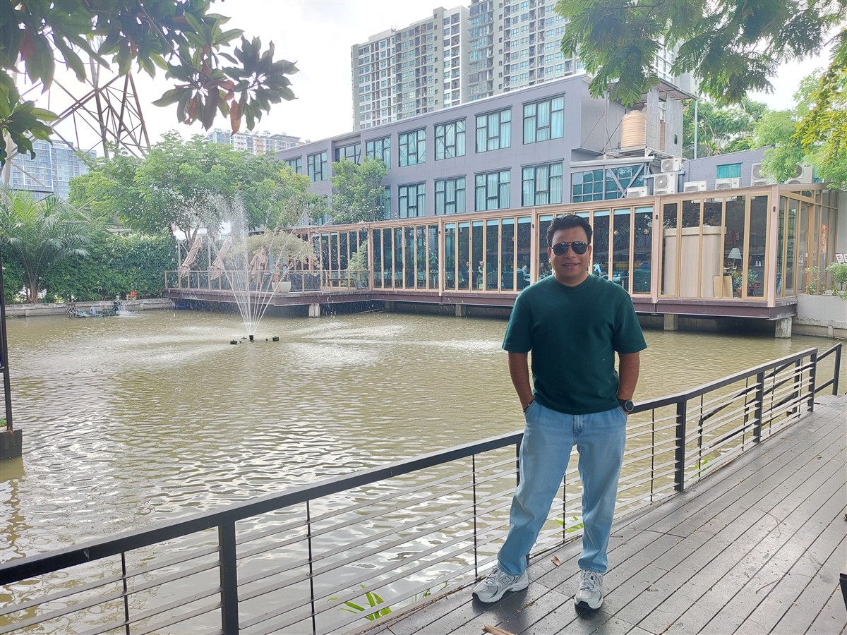 Lunch at Hidden Backyard Cafe & Hangout : Nonthaburi, Bangkok 8