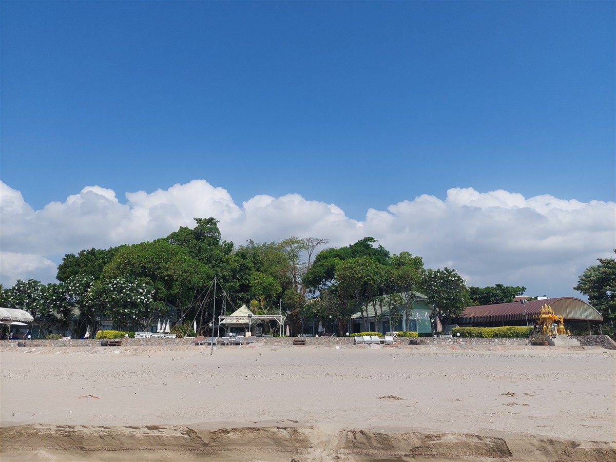 Day 2 – Phetchaburi to Bangkok Motorbike Trip : Thailand (Mar’26) 6