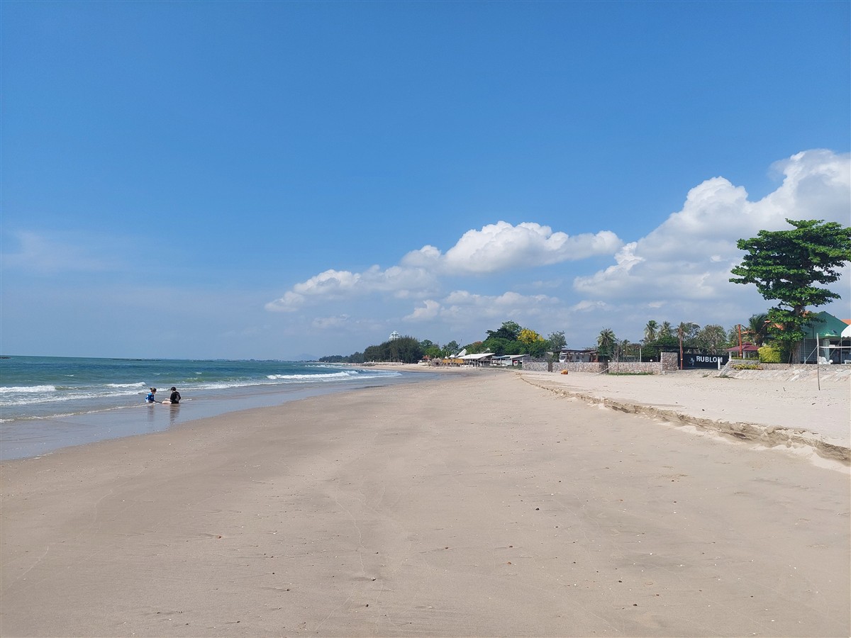 Day 2 – Phetchaburi to Bangkok Motorbike Trip : Thailand (Mar’26) 7