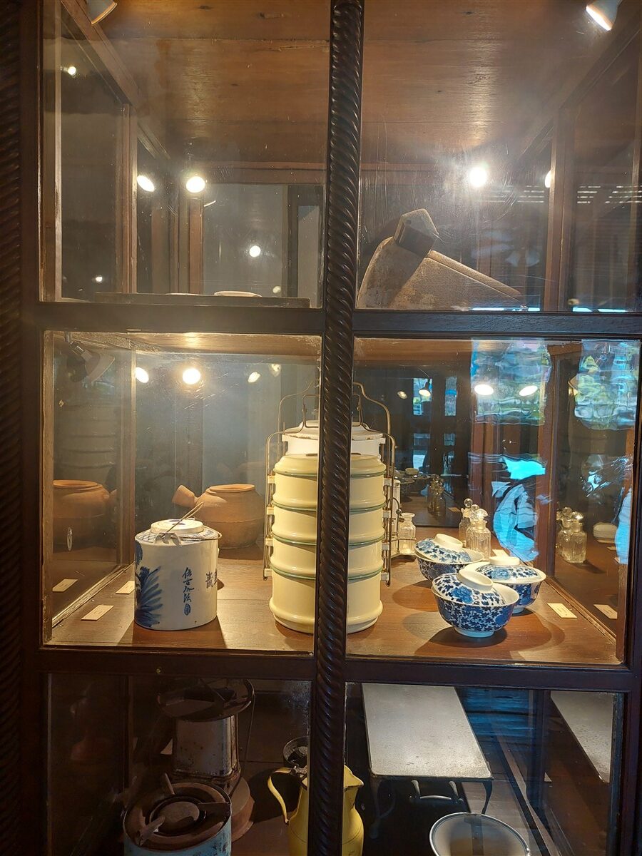 Day 2 - Exploring Chanthaburi Temple & Waterfall : Thailand (Apr'26) 5